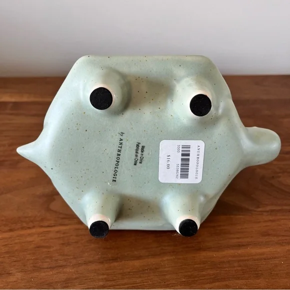 NWT Anthropologie Turtle Planter - Picture 6 of 9